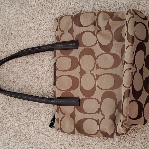 Coach shoulder bag - Picture 2 of 6